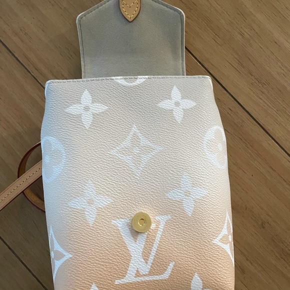 Louis Vuitton By the Pool Tiny Backpack - Picture 3 of 11